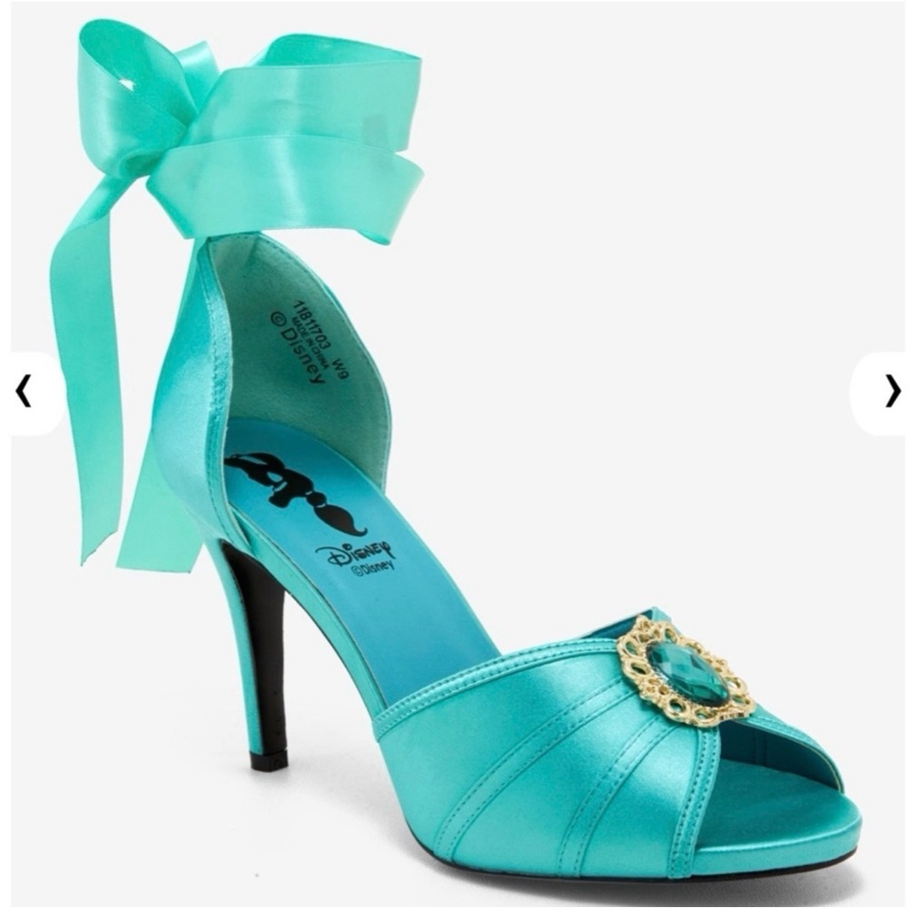 NWT Disney Princess Jasmine Cosplay Heels (US 10)